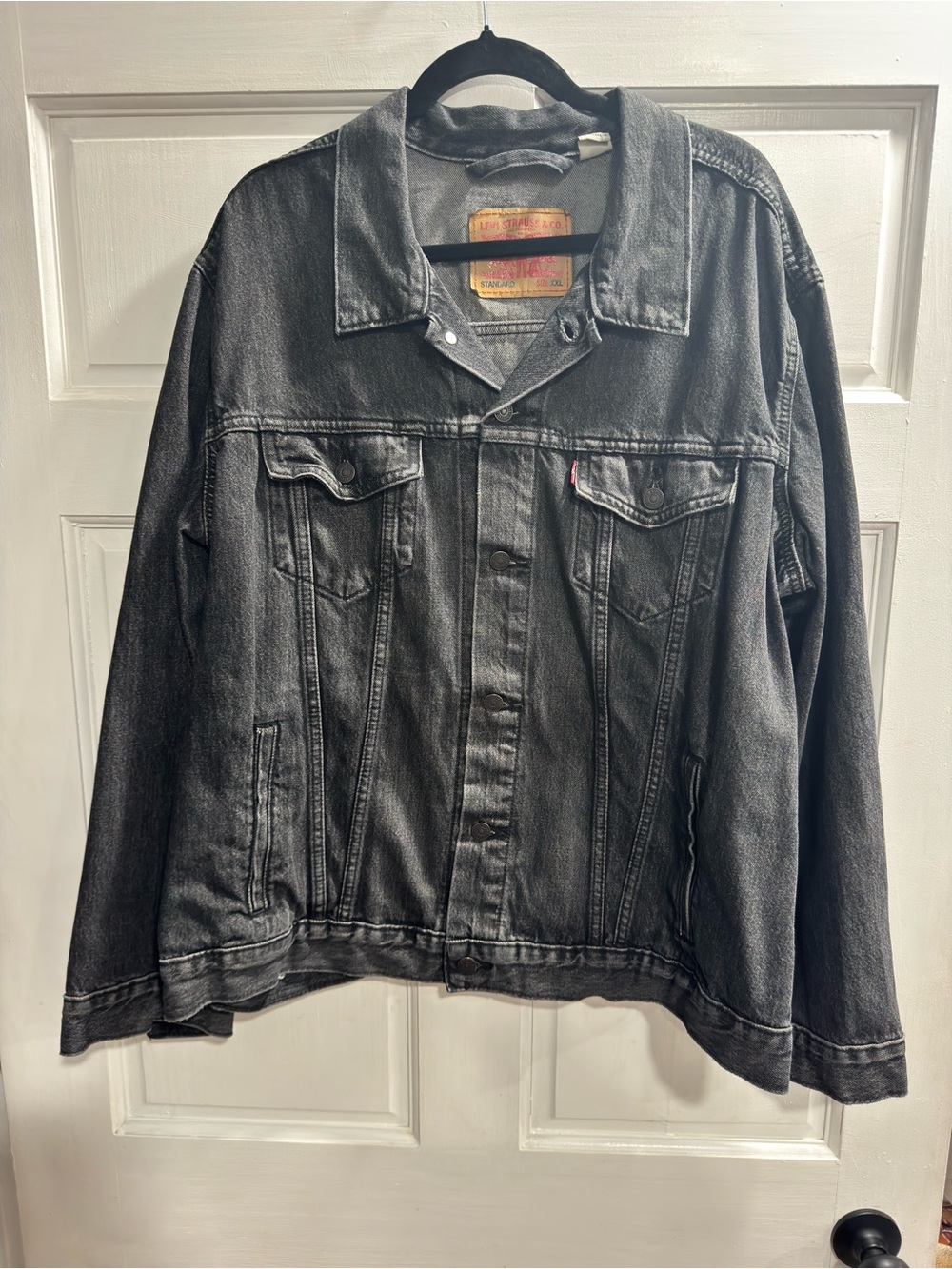 Levi’s Black Wash Denim Trucker Jacket XXL New Without Tags (NWOT)